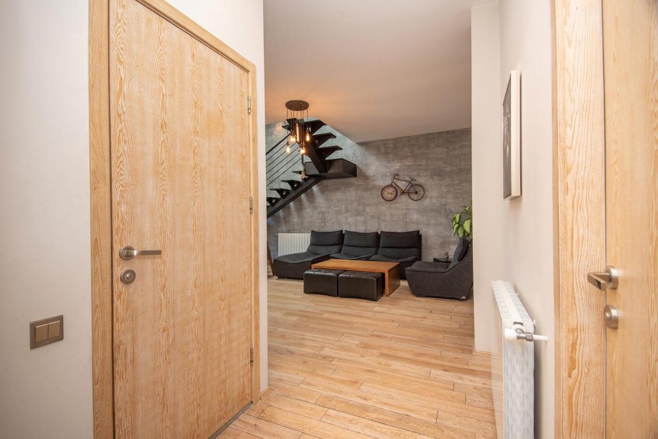 Luxury 4 Bedroom Apartment #1 In The City Center Of Tbilisi Exterior photo